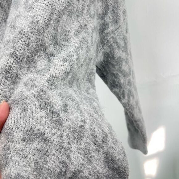 Rachel Zoe Women's Knitted Cowl Neck Leopard Print Pullover Sweater Gray Medium - Picture 5 of 11